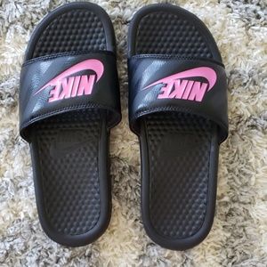 Nike flip flops